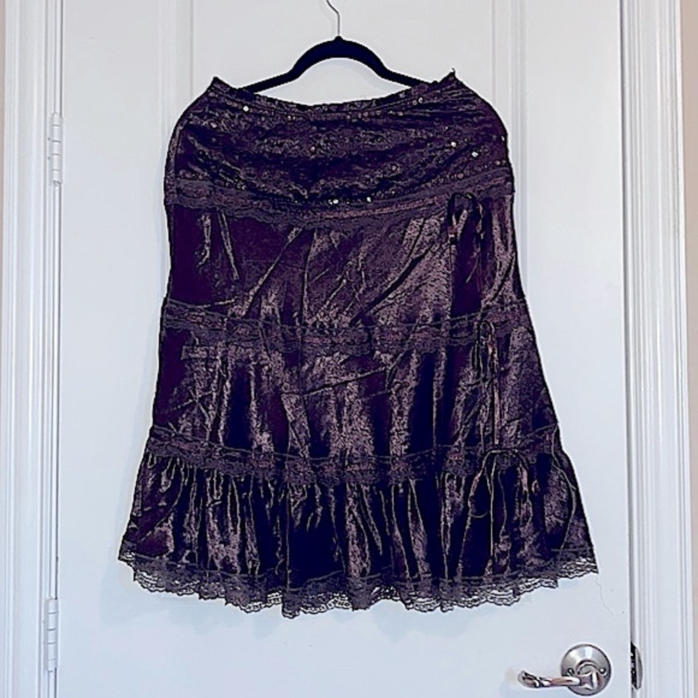 Aziz Knee Length Brown Skirt With Ribbon & Lace Design Size M - Picture 3 of 8